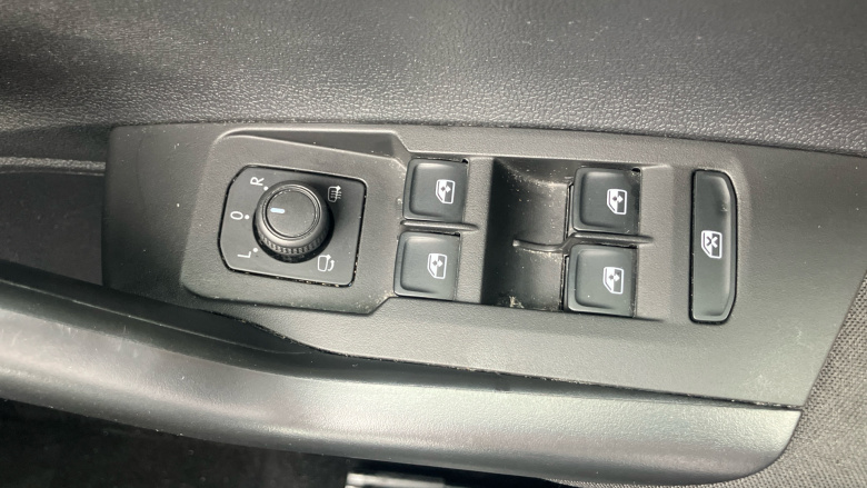 Volkswagen Polo 1.0 TSI Life 5dr Petrol Hatchback